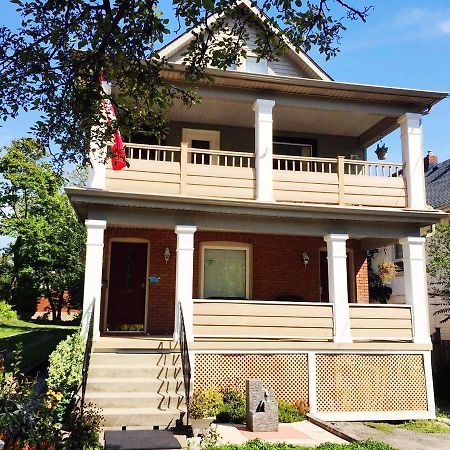 Acacia Bed & Breakfast Niagara Bagian luar foto