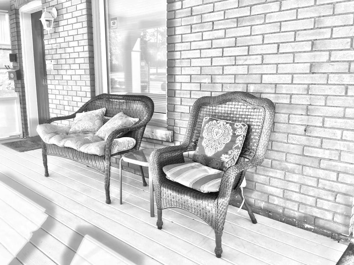 Acacia Bed & Breakfast Niagara Bagian luar foto