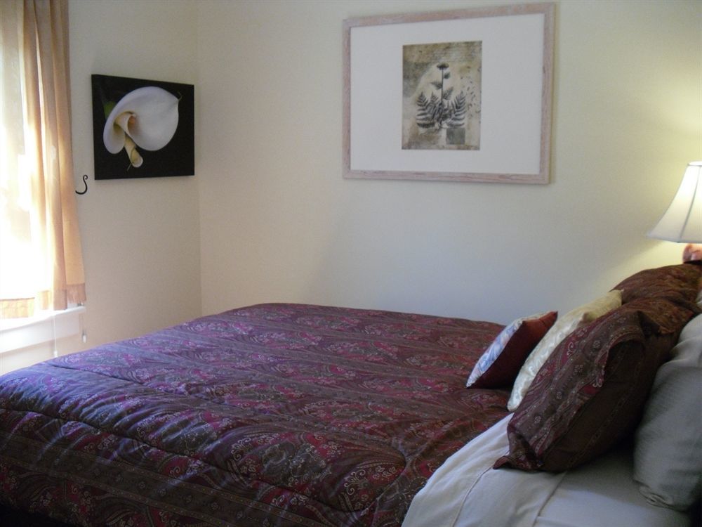 Acacia Bed & Breakfast Niagara Bagian luar foto