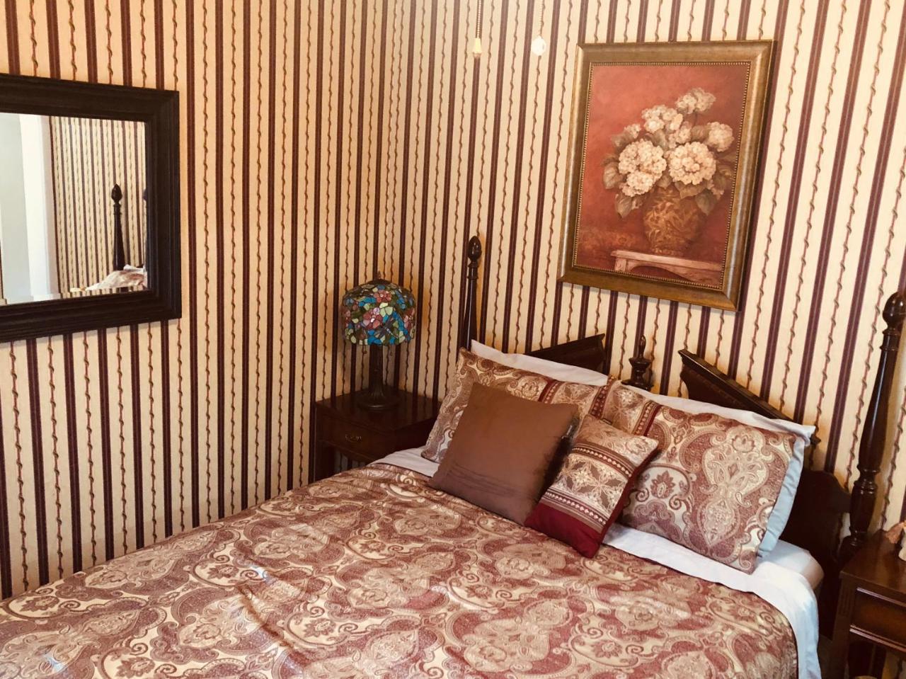 Acacia Bed & Breakfast Niagara Bagian luar foto